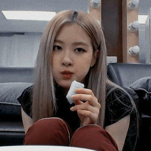 Meet your Posher, Daniela